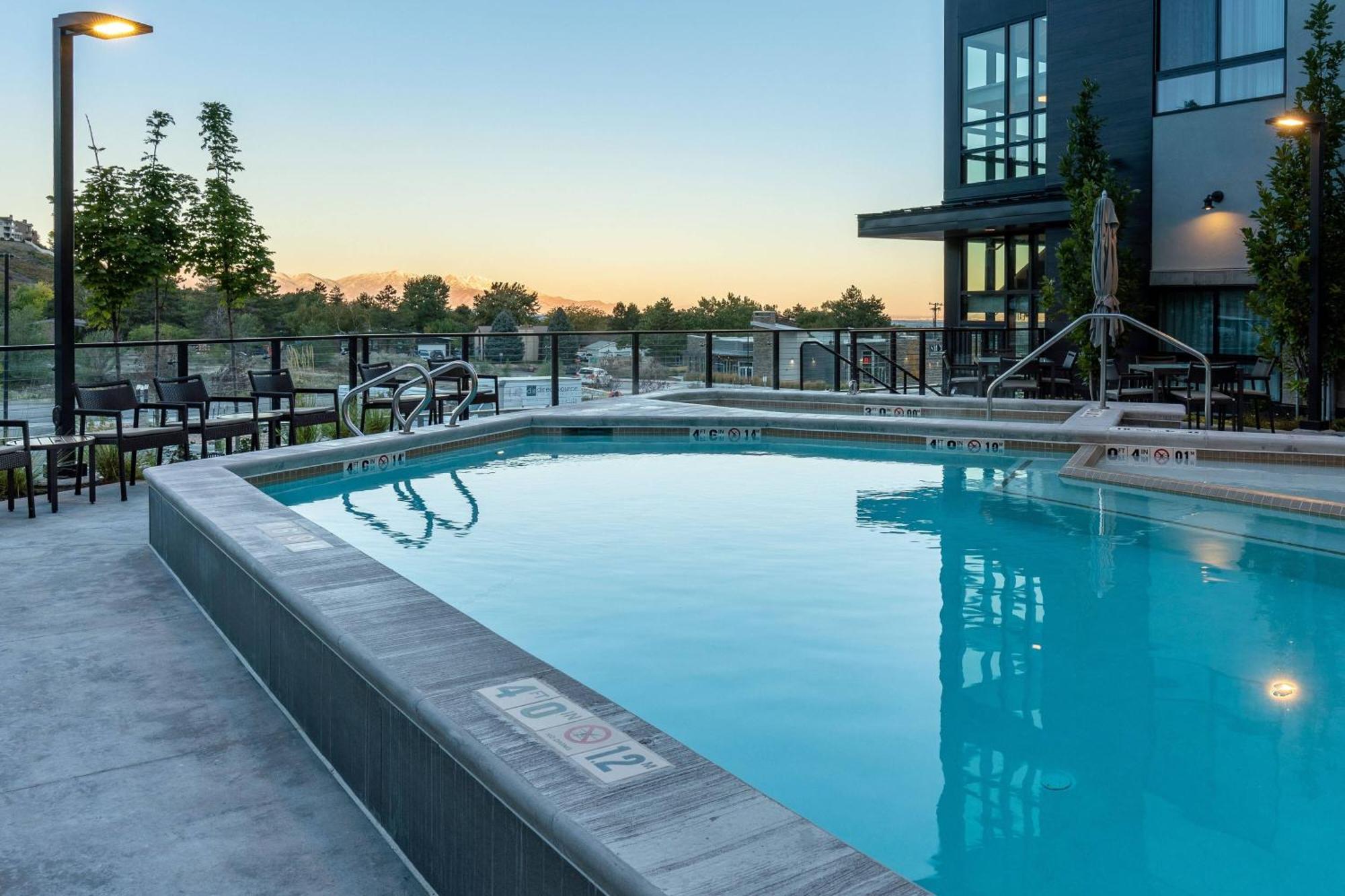 Courtyard By Marriott Salt Lake City Cottonwood Cottonwood Heights Exterior foto